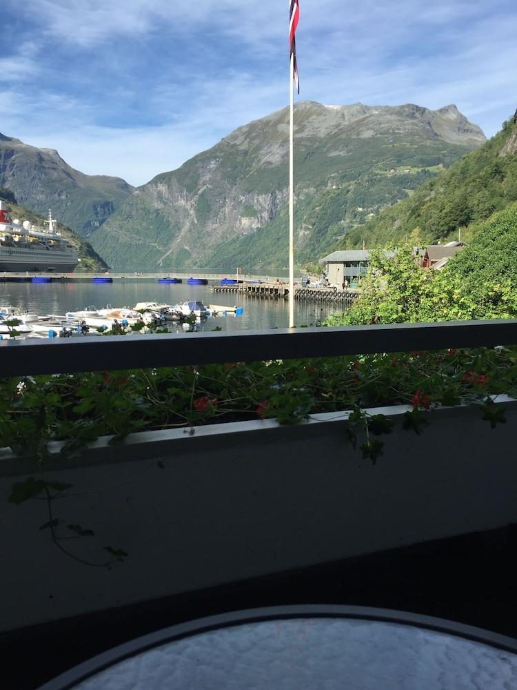 Havila Hotel Geiranger Extérieur photo